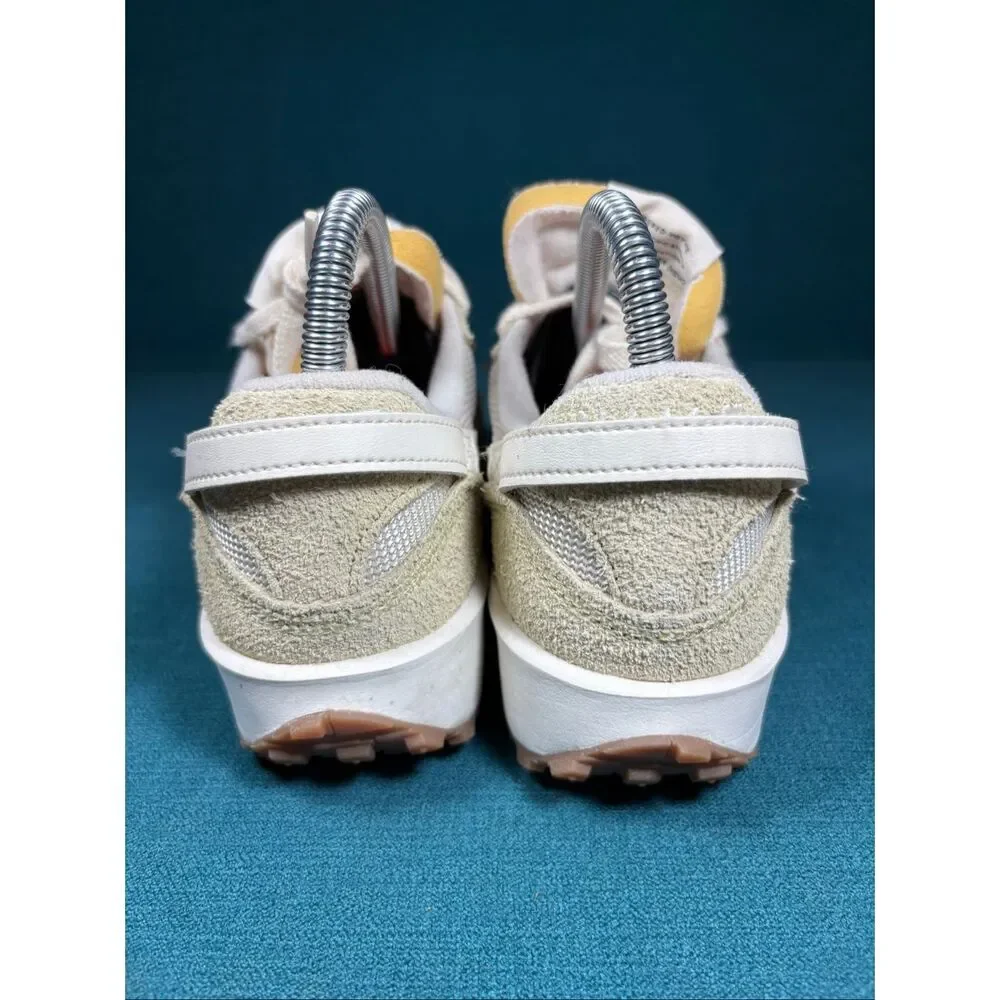 Nike Waffle Debut Vintage Light Bone Sail Women's Size 6.5 (DX2931-001)
